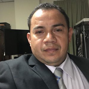 Meet your Posher, José